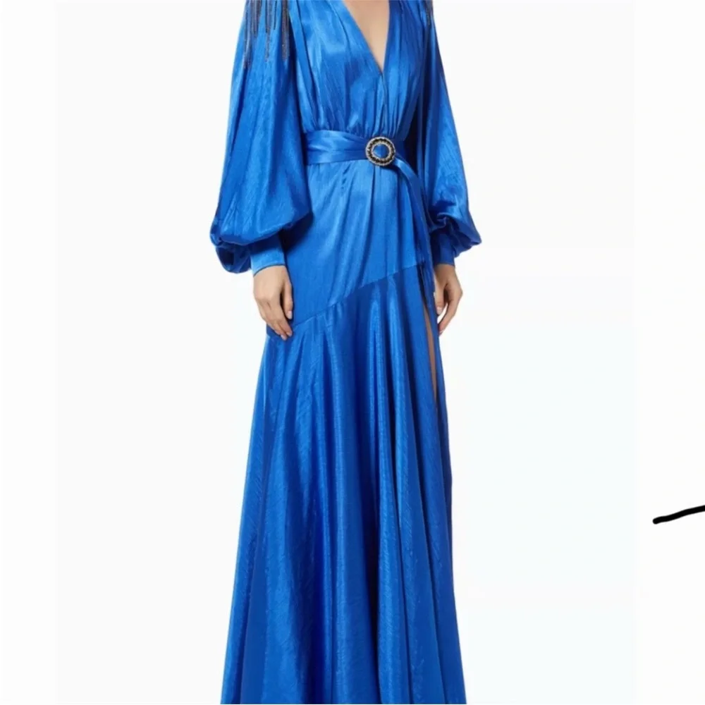 Bronx and Bonco Elegant Blue V-Neck Long Sleeve Maxi Dress with Belt - Picture 3 of 7